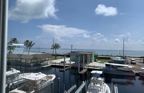 Islamorada Condo | Just a Few Friends - Ocean View and Bring your Boat!