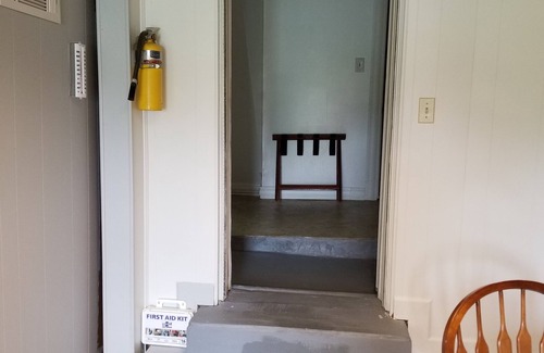 Lawrenceburg House | Just a little basement efficiency in the Heart of Downtown Lawrenceburg.