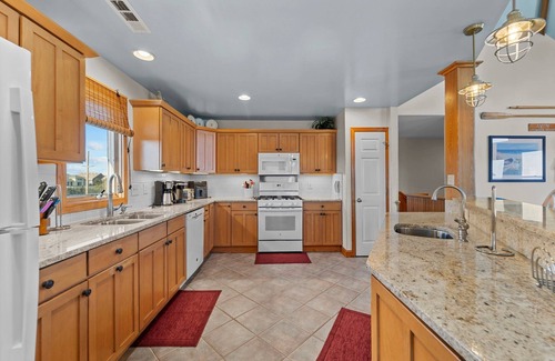 Avon House | Just Add Sun | Semi Oceanfront | Avon | Sleeps 13