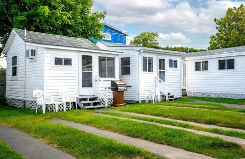 York Beach House | Just Beachy and Shore Delight 2 Cozy Studios