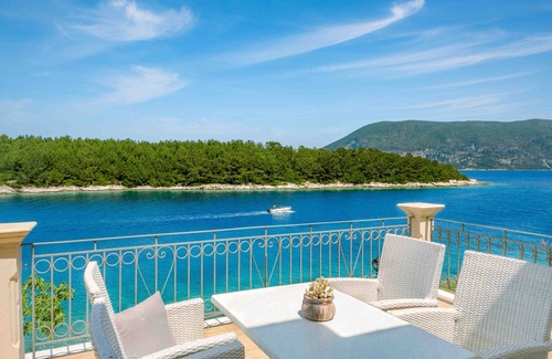 Fiskardo House | JUST LISTED Captain's Quarters at Fiscardo Waterfront - feel the breeze