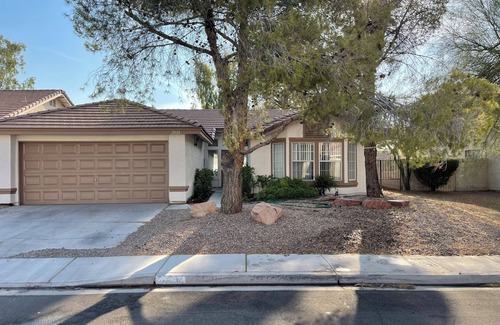 Monarch Estates House | Just long term 1 to12 months ; UNIQUE LOCATION;2B,2Baths