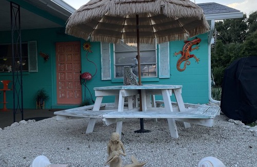 Whitney Beach Cottage | Just minutes from our Beautiful Gulf Of Mexico Beaches & Stunning Sunsets !