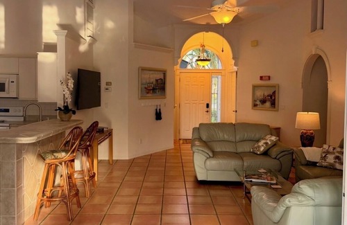 Kings Lake House | “Just One Look!” East NAPLES family home w/pool. 5 miles to Naples beaches!