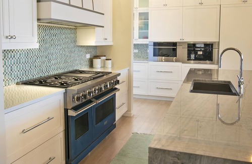 Estate Peterborg Villa | JUST REMODELED! Major WOW Factor! Stunning Views, Private!