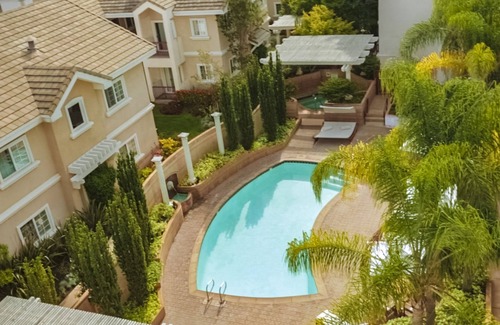 Sunnyvale West Hotel | Just What You Were Looking For! Onsite Pool, Pets Friendly Property