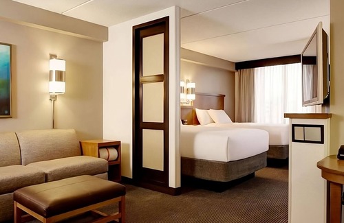 Gwinnett Place Hotel | Just What You Were Looking For! 2 Spacious units. Near Gwinnett Place Mall
