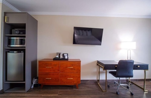 Ocala Apartment | Just What You Were Looking For! 2 Relaxing Units, Free Breakfast, Onsite Pool,