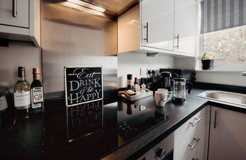 Hinckley Apartment | K Suites - Cosy 2 bed Flat w/free Wi-Fi