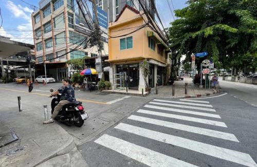 Khlong San Apartment | k4 be chill *Wongwianyai BTS 80m*Family&Friend*