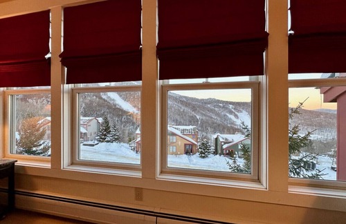 Central Vermont- Killington House | K6 Topridge Unit 30A Slopeside with Private Hot Tub