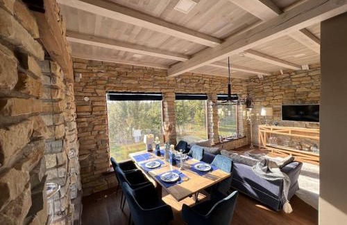 Laimjala Ski Chalet | Kadakamarja (Juniper) Residence