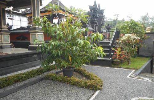 Besakih House | Kadek Homestay