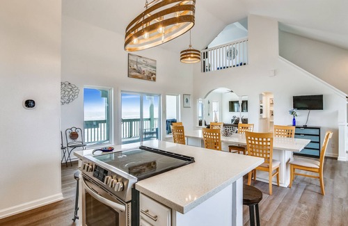 Sands Of Kahala Beach House | Kahala Beachfront | Oceanfront Views, Vaulted Ceilings!