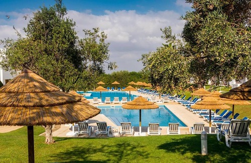 Patio Apartment | Kai 5 Studio, Balcony, AC, Swimming Pool!New!