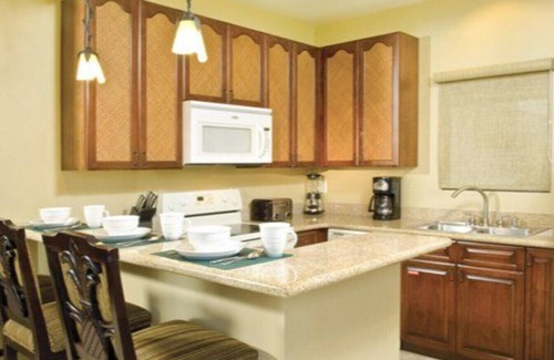 Kailua-Kona Resort | Kailua Kona HI Deluxe Condo Discount - booked for a week - Flex Cancellation