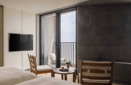 Jinjiang Hotel | KAIPUU ON THE REEF