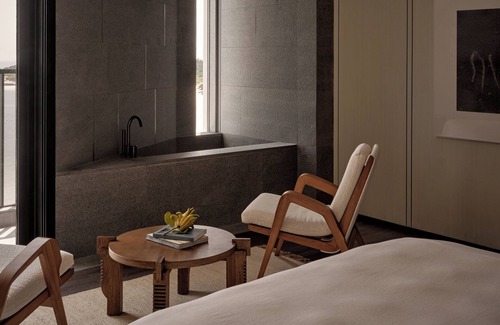 Jinjiang Hotel | KAIPUU ON THE REEF