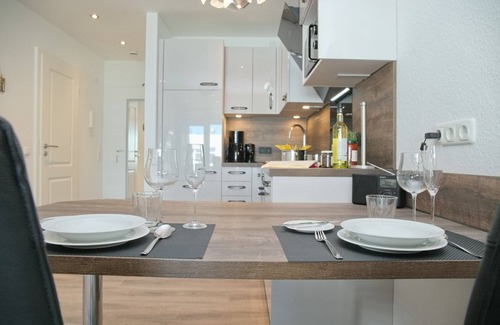 Groemitz Apartment | Kaiserhof App. 203 "kaiserhofresidenz" Inkl. Infrarot- Sauna und Wlan