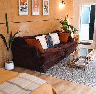 Kaitake House | Kaitake Kabana - Unique, off-grid, studio retreat