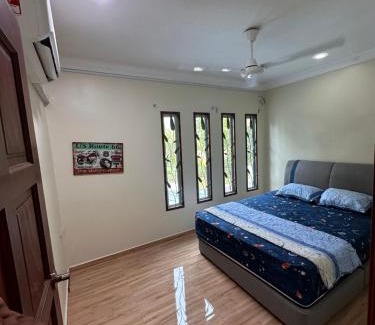 Pasir Gudang House | Kak Ani Homestay