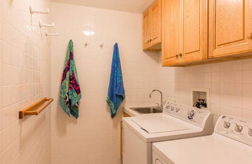 Kalama Tract House | Kakela Kai, Beachfront Kailua Home, Private, A/C