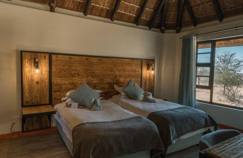 Omaheke Cabin | Kalahari Bush Breaks Lodge