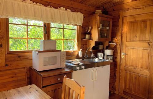 Husavik Cabin | Kaldbaks-kot Cottages