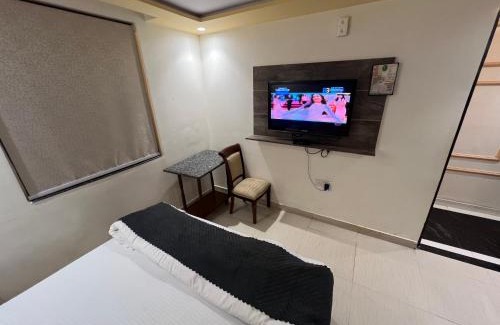 Agra Hotel | kalewaa foods and services