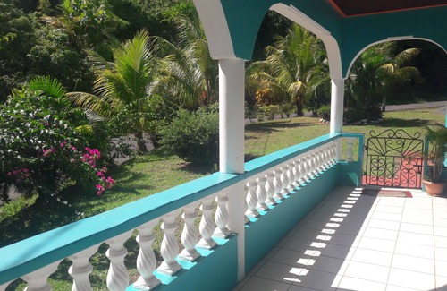 Saint Peter Parish House | Kalinago Territory Homestay