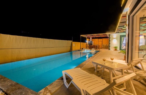 Faralya Apartment | Kalkanda Hamam Sauna ve Jakuzili Villa Golf