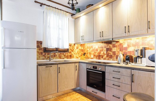 Kallikratia Villa | Kallikratis Vintage House : Beachfront