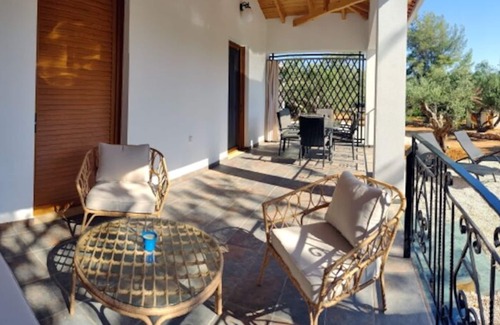 Pylos-Nestoras House | Kalliope by AROKARIAPARTMENTS 50mt from the seaside
