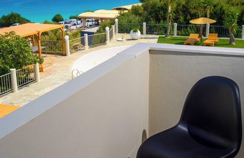 Istron House | Kalos Luxury Homes, Beach Loft III Sea View Private Jacuzzi