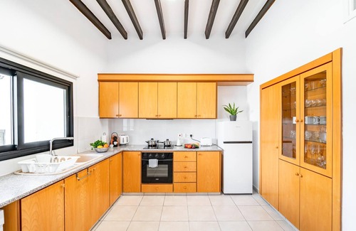 Peyia Town House | Kamara Boutique Guest Houses - KATOI