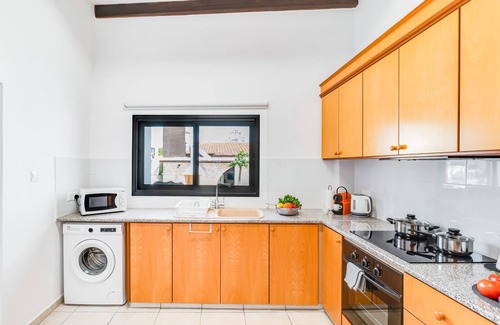Peyia Town House | Kamara Boutique Guest Houses - KATOI
