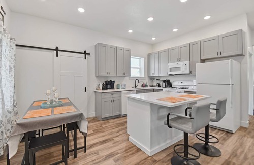 Kamas House | Kamas 3210 by Moose Management