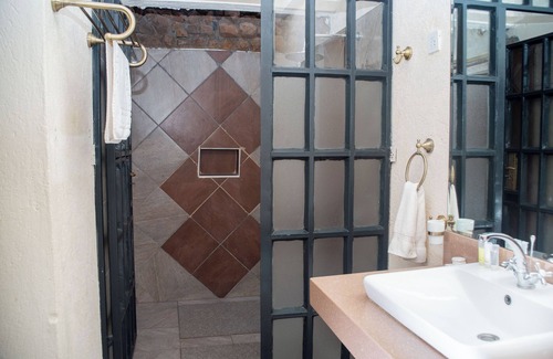 Ndaragwa Resort | Kambi Mstuni Resort