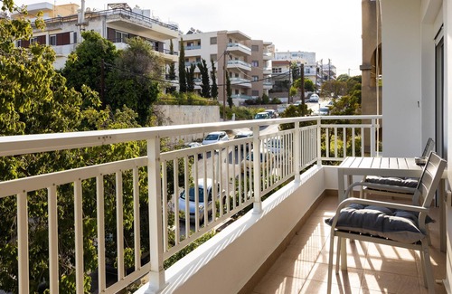 Petaloudes Apartment | Kamelia Apartment