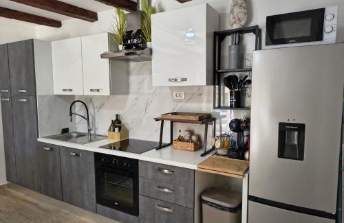 Sibenik House | Kameni dvori