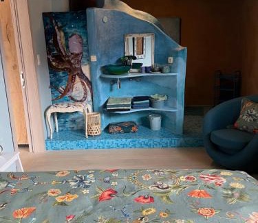 Wommersom Bed & Breakfast | Kamer in een Strobalen huis