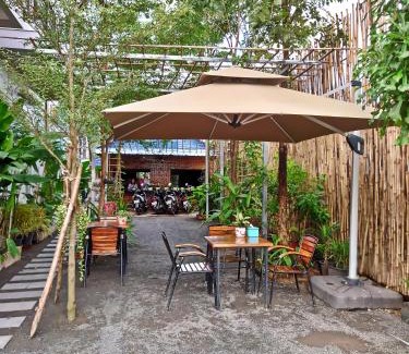 Kampot Bed & Breakfast | Kampot Coco Guest House