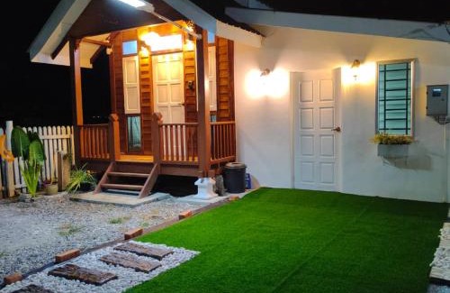 Kampung Sungai Baharu Rungkup House | Kampung Cottage Bagan Datuk