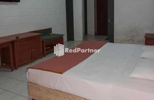 Cisarua Hotel | Kampung Resort Pertiwi RedPartner