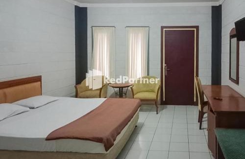 Cisarua Hotel | Kampung Resort Pertiwi RedPartner