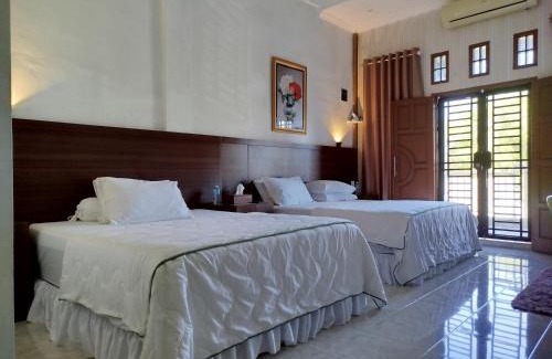 Meulaboh House | Kana Hasya Homestay "Rumoh Jamee"