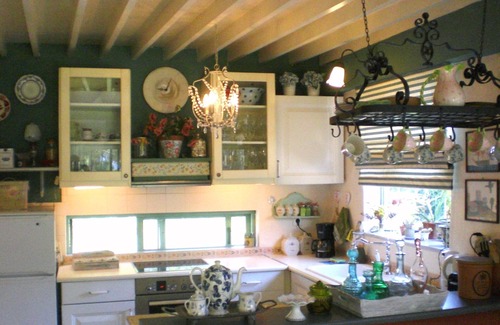 Kanali Villa | Kanali-Villa-Sofia. Just on the beach, Sleeps 6, Wi-Fi, A/C , Family-friently