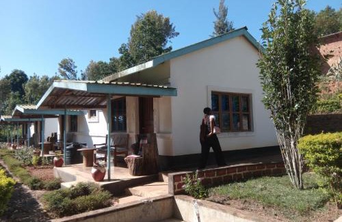 Lushoto Hotel | Kanani Home Stay