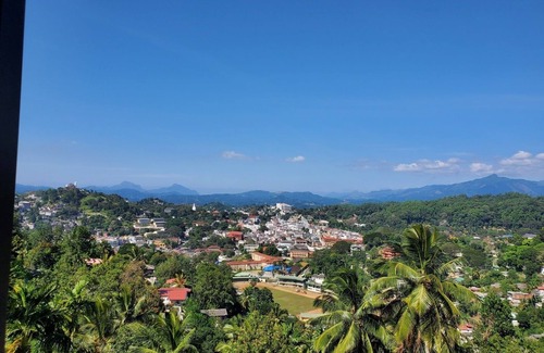 Kandy Apartment | Kandy City View MPM Apartment - 4A (AIR CONDITIONED) for upto 6 guests 3rooms