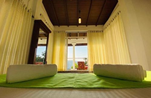 Tennekumbura House | Kandyan View Homestay -Foreign